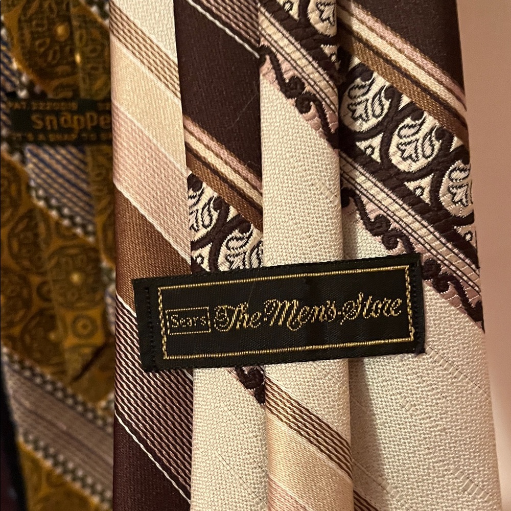 Elegant Men's Vintage Clip On Tie Collection - Picture 16 of 16
